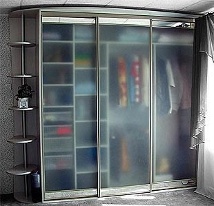 Как сделать шкаф купе своими руками?