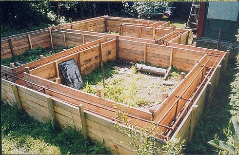 Как правильно сделать опалубку для фундамента?