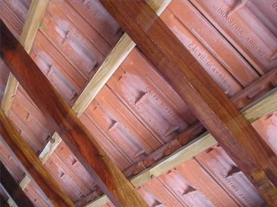 Как построить вальмовую крышу?