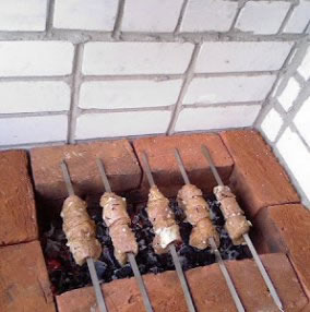 Как построить мангал своими руками?