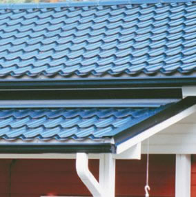 Как покрыть крышу металлочерепицей?