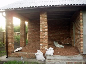 Кирпичный пристрой