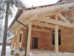 Дом из клееного бруса сохранит тепло в суровых Иркутских зимах