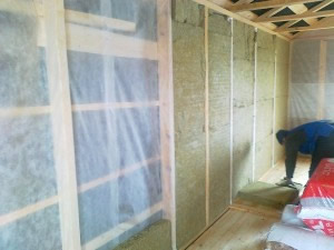 монтаж пароизоляции после установки утеплителя