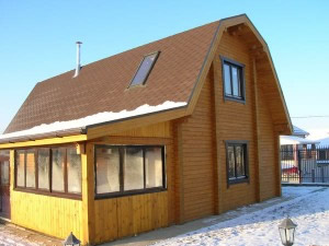 Готовая баня с мансардой и верандой