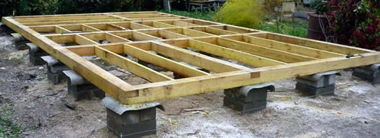 фото столбчатый фундамент под деревянный дом