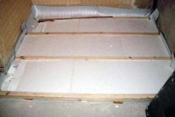 фото Теплоизоляция деревянного пла по лагам пенополистиролом